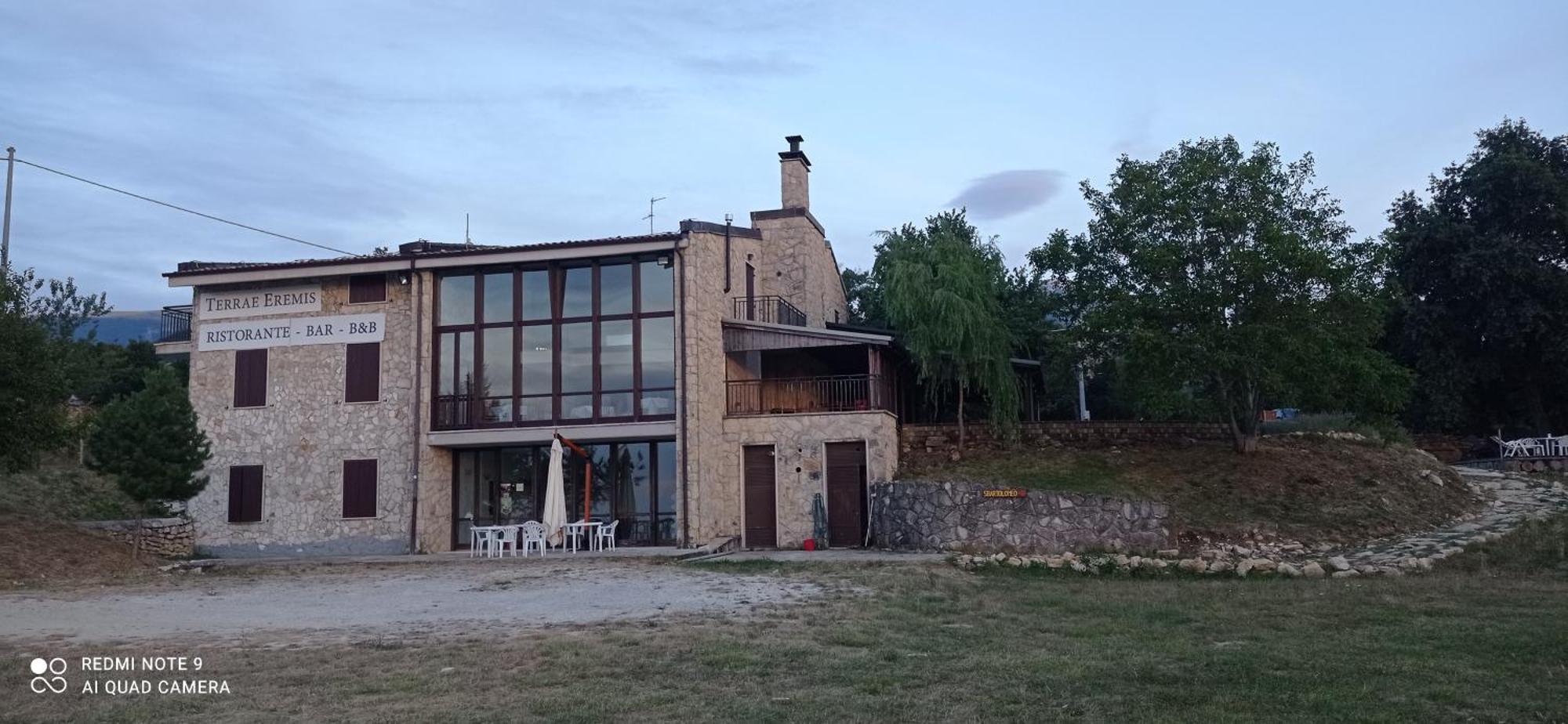 Terrae Eremis: Ristorante, Bar, B&B Roccamorice Luaran gambar